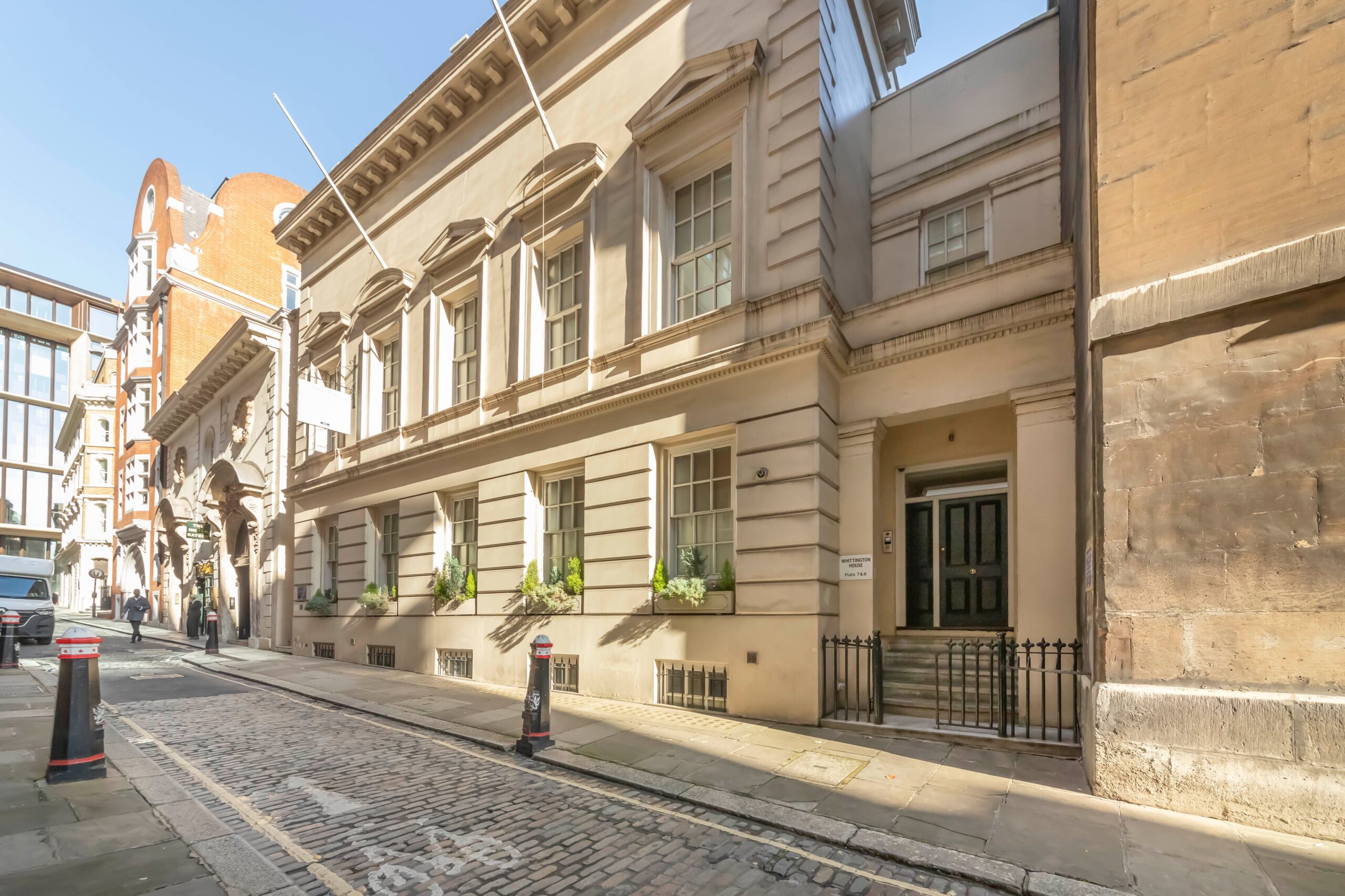 £1.3M DICK WHITTINGTON APARTMENT FOR SALE London TV